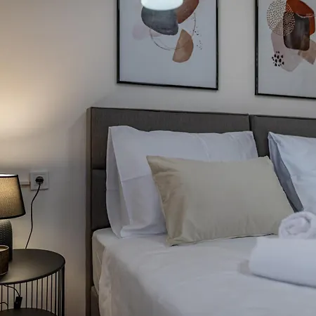 A&m 3 Bridge Luxury Center Apartment *
