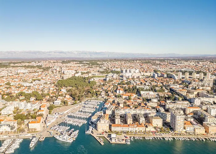 아파트 A&m 3 Bridge Luxury Center