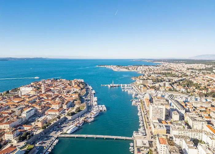 A&m 3 Bridge Luxury Center * 자다르